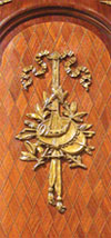 armoire fine detail